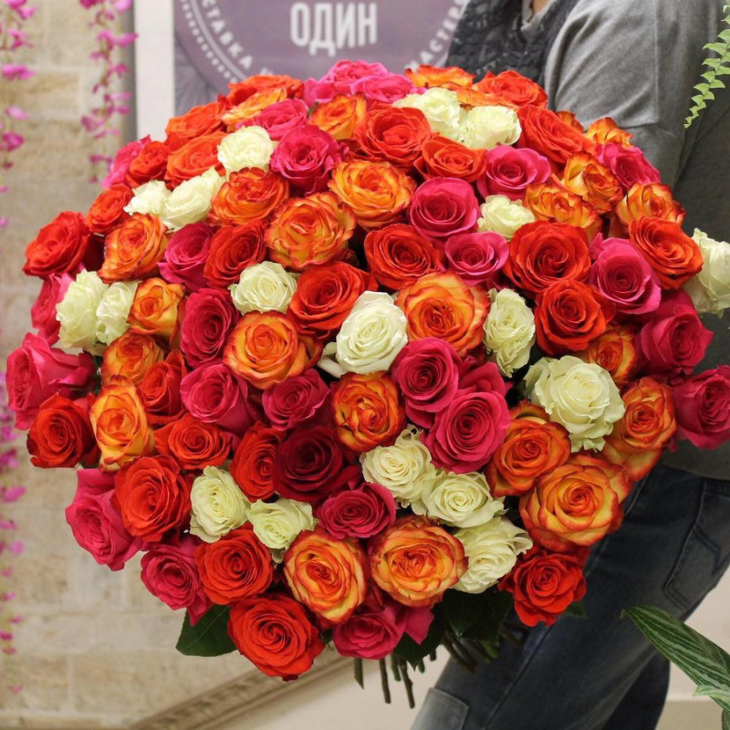 Bouquet of 101 roses 50 cm Mix Ecuador, standart