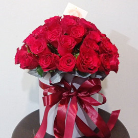 Red roses in a box