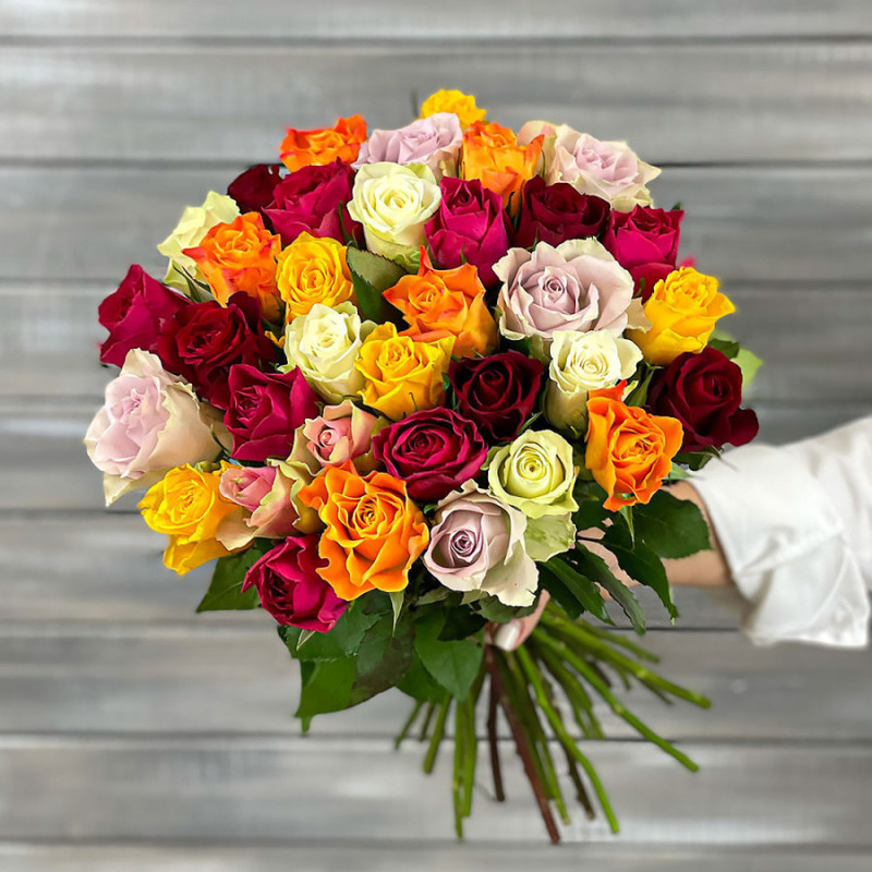 Букет из разноцветных роз 40 см с лентой, мини