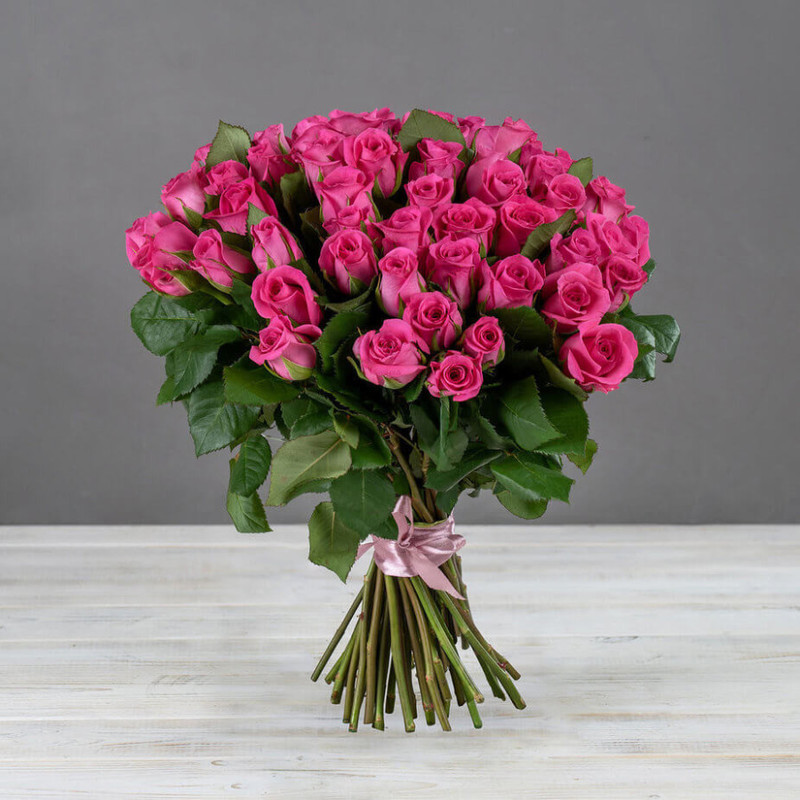 Bouquet of 51 crimson Kenyan roses, standart