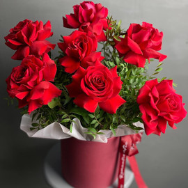 French roses in a hat box