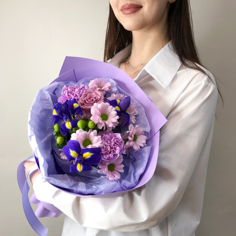 Plum jam - a bouquet of irises and chrysanthemums, standart
