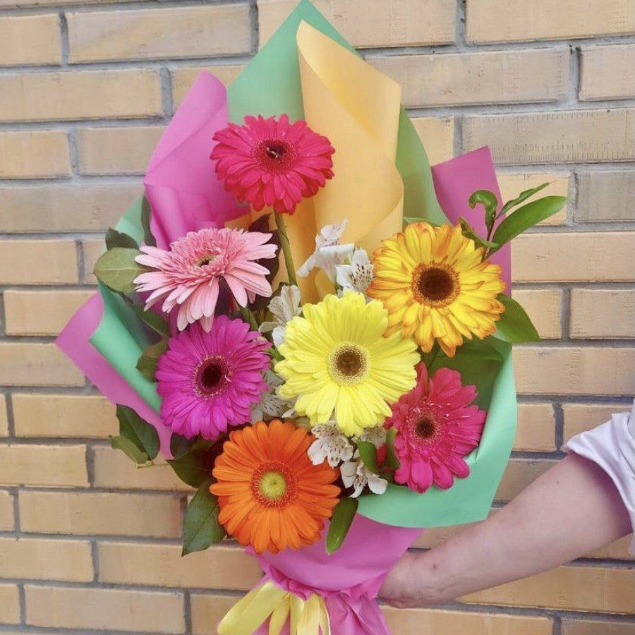 букет гербер. гербер москва. гербер москва. букет 9 гербер. праздники удмуртов.