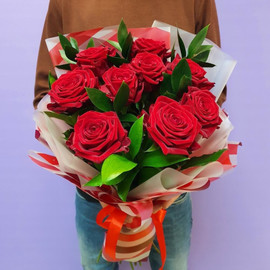 Bouquet of 9 red roses with greenery in designer decoration 50 cm