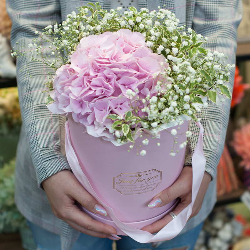 Box of flowers "Pink lady", standart