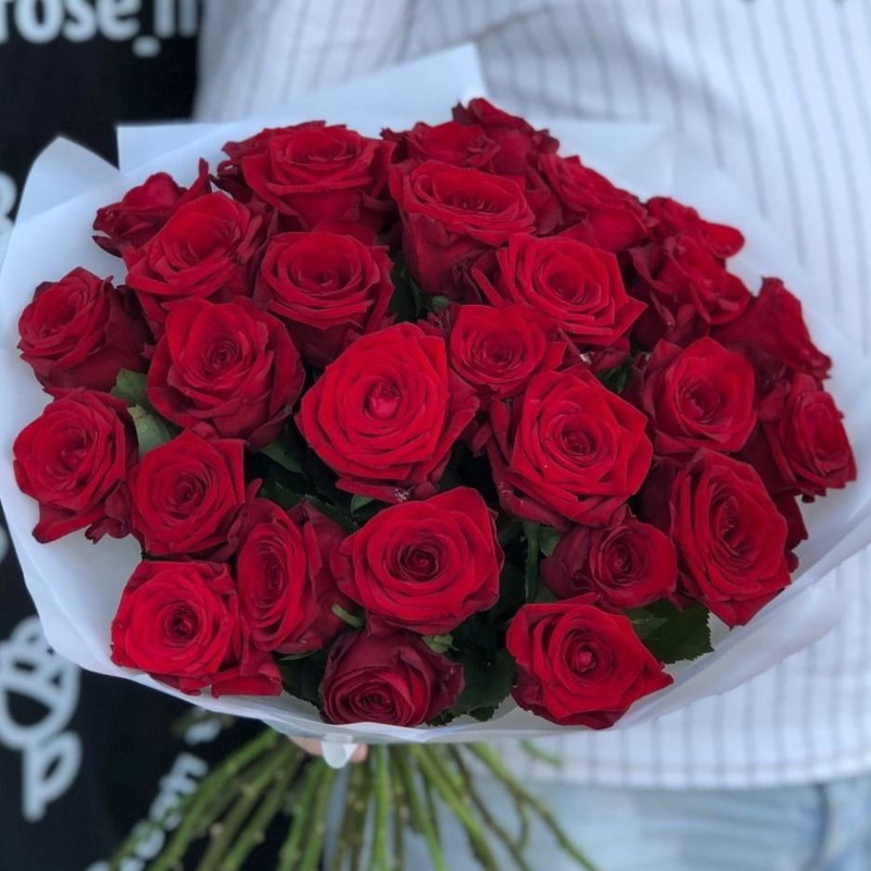 Bouquet of 29 cream roses, standart