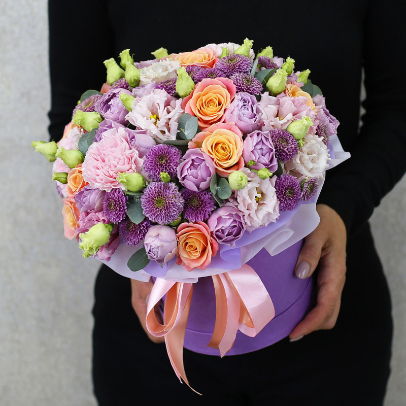 Box with roses, eustoma, chrysanthemum and carnation "Lavender sunset", standart