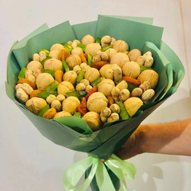 Bouquet of walnuts for the teacher