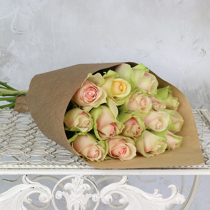 Bouquet of 15 green-pink roses 40 cm in craft, premium