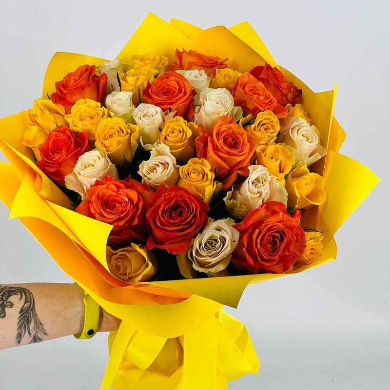 Bright bouquet of roses Ecuador 50 cm, standart