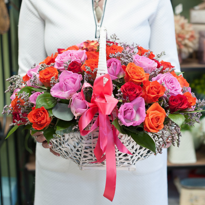 Basket with flowers "Alta Vista", standart
