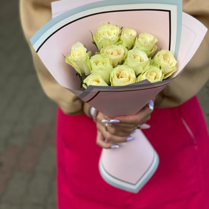Bouquet of white roses 40 cm, standart