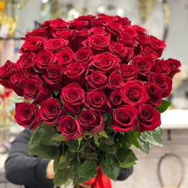 Красные розы Голландия 70 см