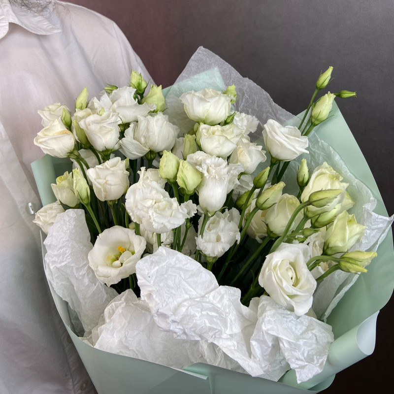 Bouquet of eustoma White, 70 cm 11 pcs, standart