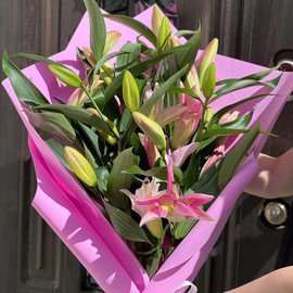 Bouquet of pink lilies
