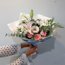 winter bouquet with lilies and gerberas