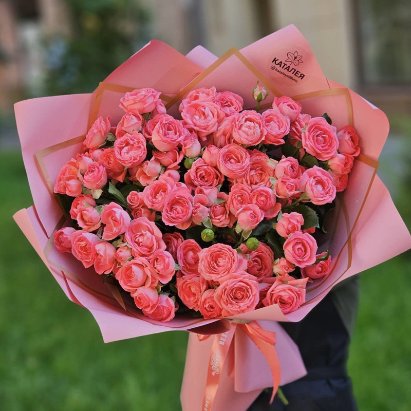 bouquet of spray roses, standart