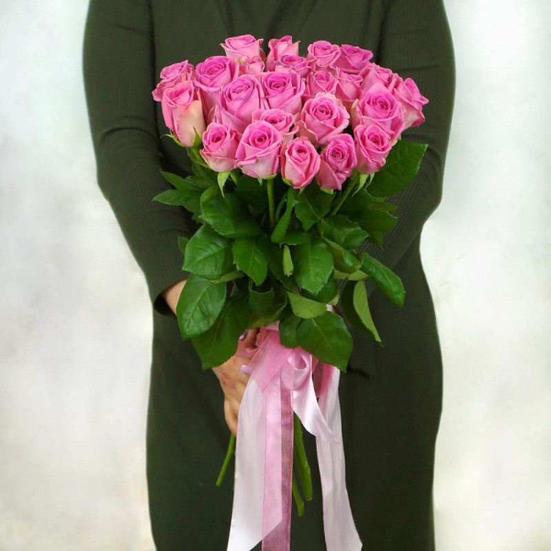 25 pink roses with ribbon, standart
