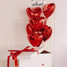 Коробка сюрприз с шарами на день влюблённых