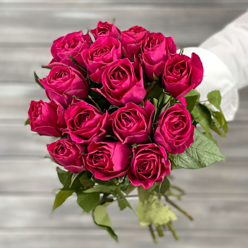 Bouquet of 11 crimson roses with 40 cm ribbon, premium