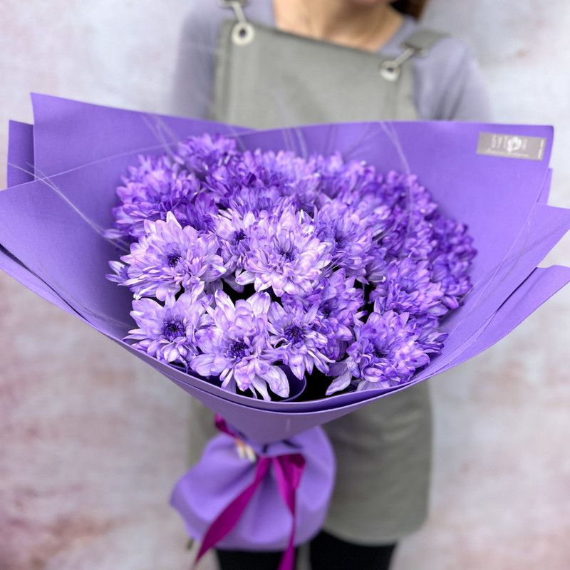 Bouquet of bright chrysanthemums, standart