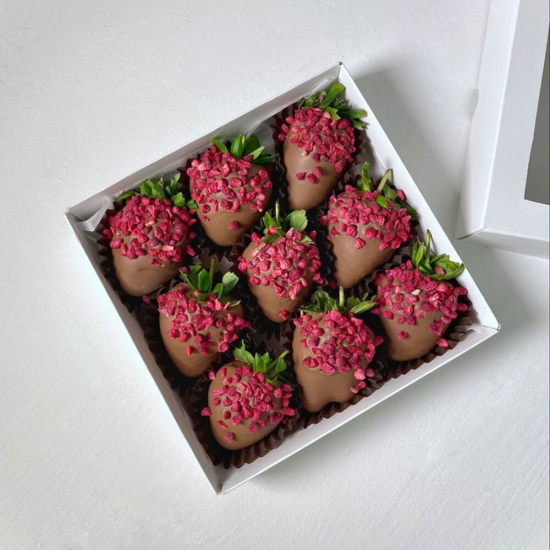 Strawberries in Laffre chocolate 9 berries, standart