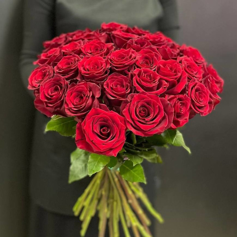 Elegant bouquet of 35 roses, standart