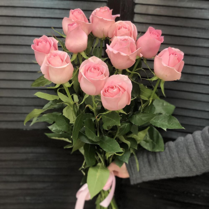 11 Ecuadorian roses 80 cm, standart
