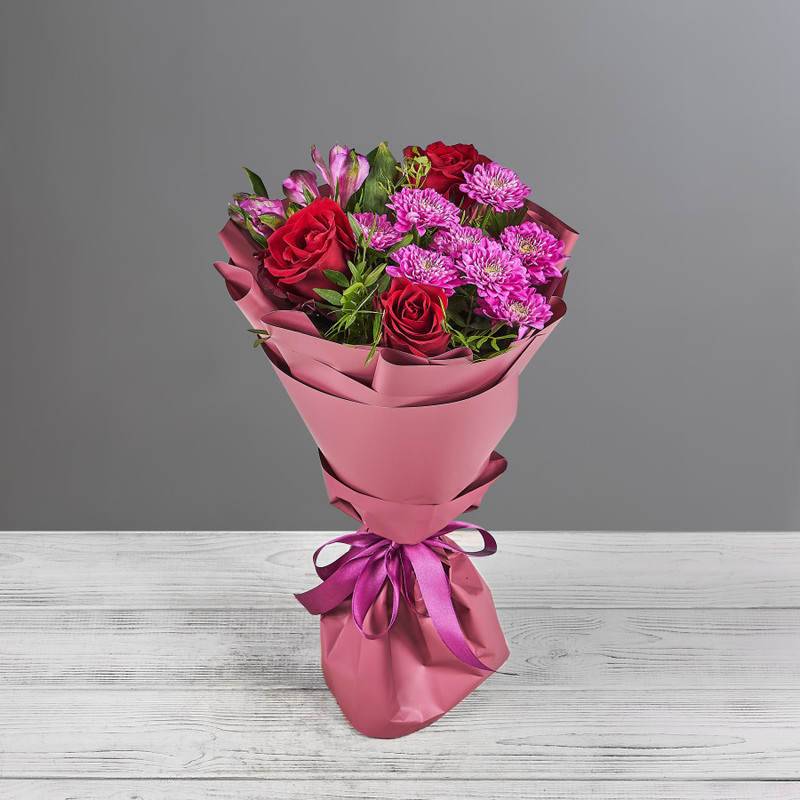 Bouquet with red roses and bright chrysanthemums, standart