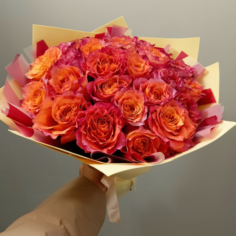 Bouquet of beautiful double roses, standart