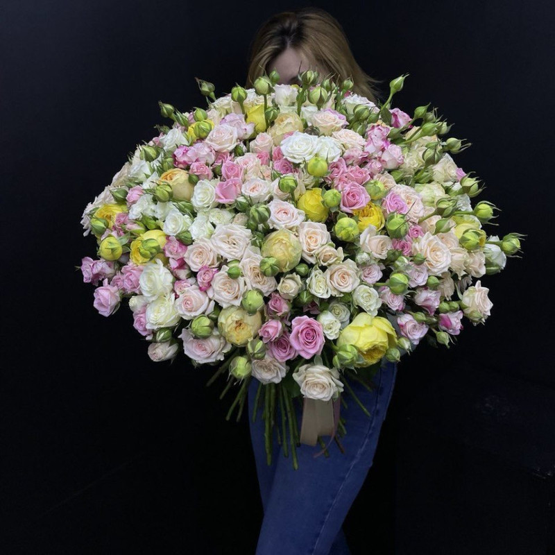 Bouquet of spray roses "Compliment", standart