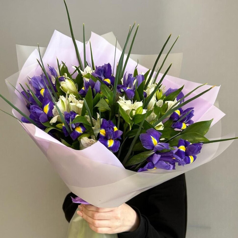 Bouquet of irises and alstroemerias, standart
