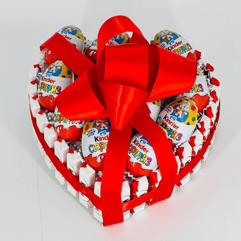 Kinder chocolate heart, vendor code: 333066677, hand-delivered to Moscow  (inside MKAD)