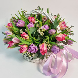 Stunning basket with peony tulips