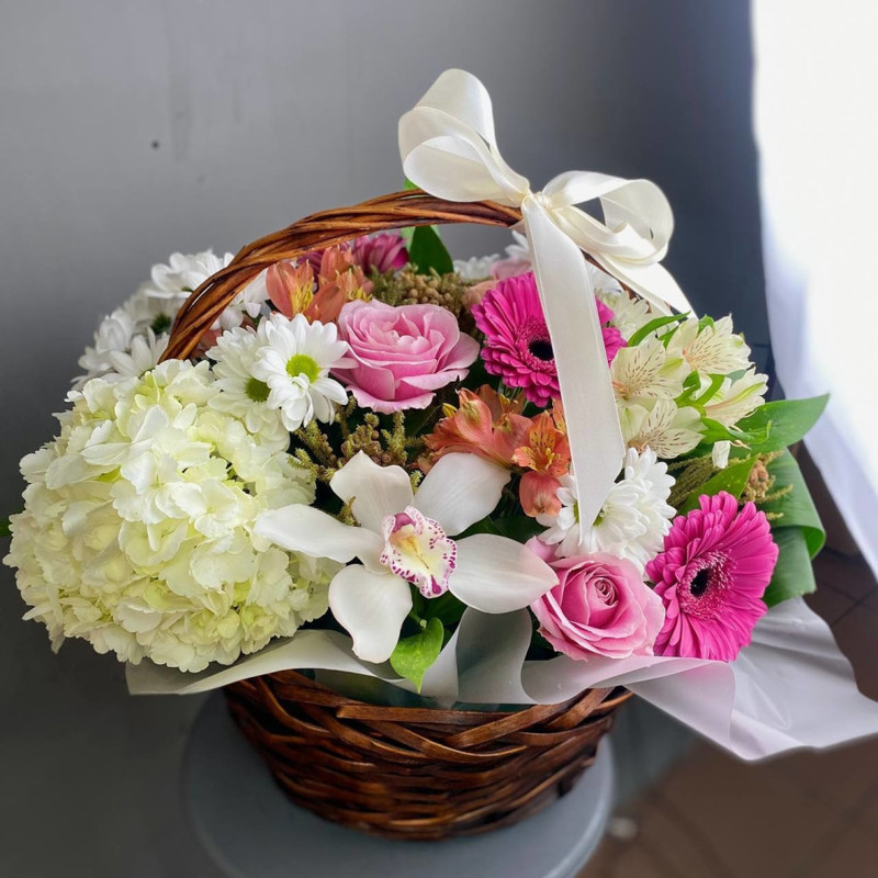 Assembled basket of flowers with hydrangea, standart