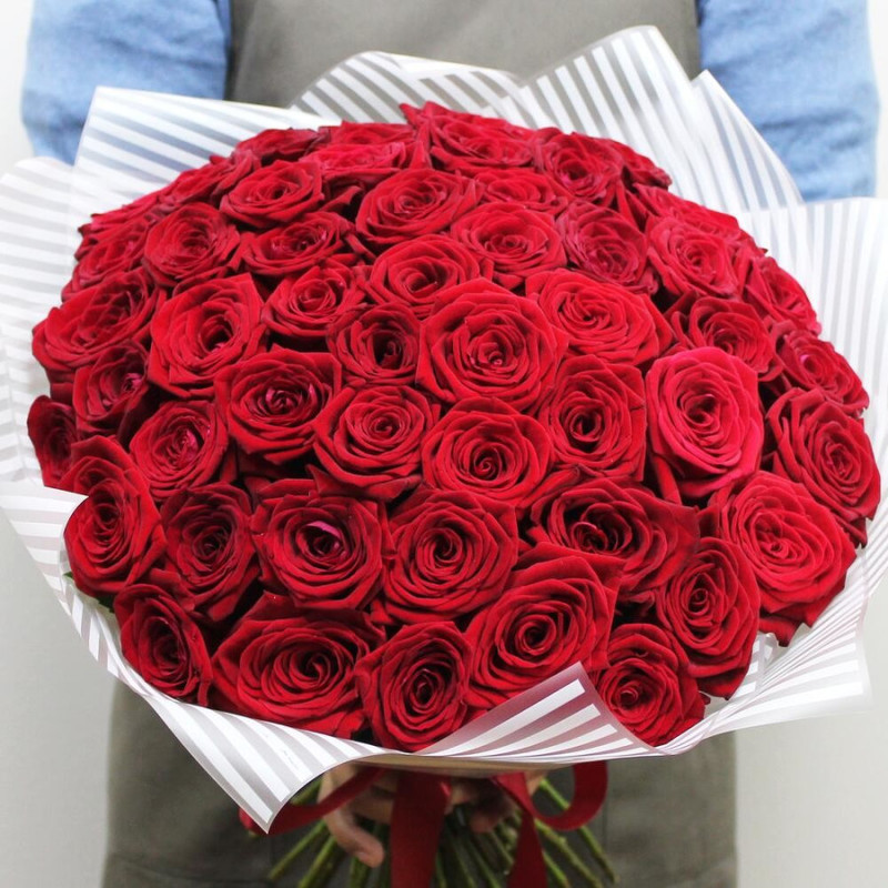 Букет из 51 роскошной красной розы 50 см, стандартный