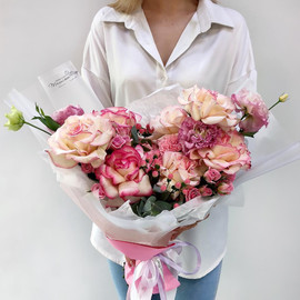 Бархатное прикосновение букет французских роз