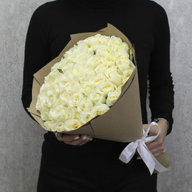 51 white rose "Avalanche" 40 cm in kraft paper