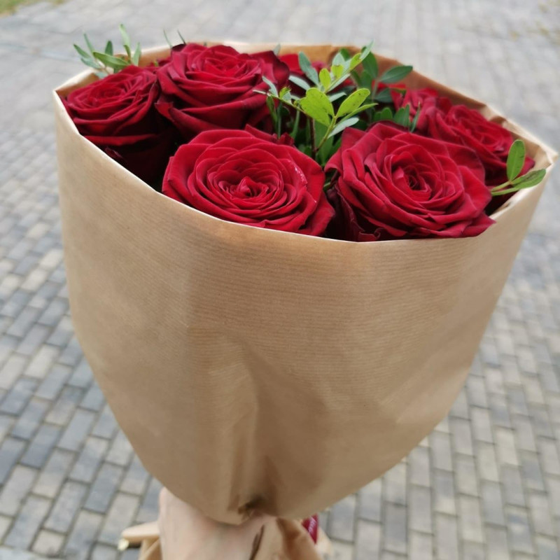 букет из бордовой розы, стандартный
