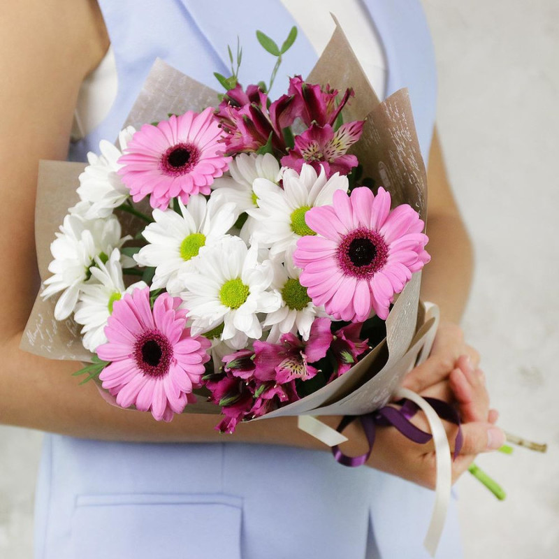 Bouquet of gerberas, chrysanthemums and alstroemerias, standart
