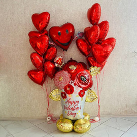 Фольгированный шар  напольный ваза с цветами и фольгированными сердцами на 14 февраля