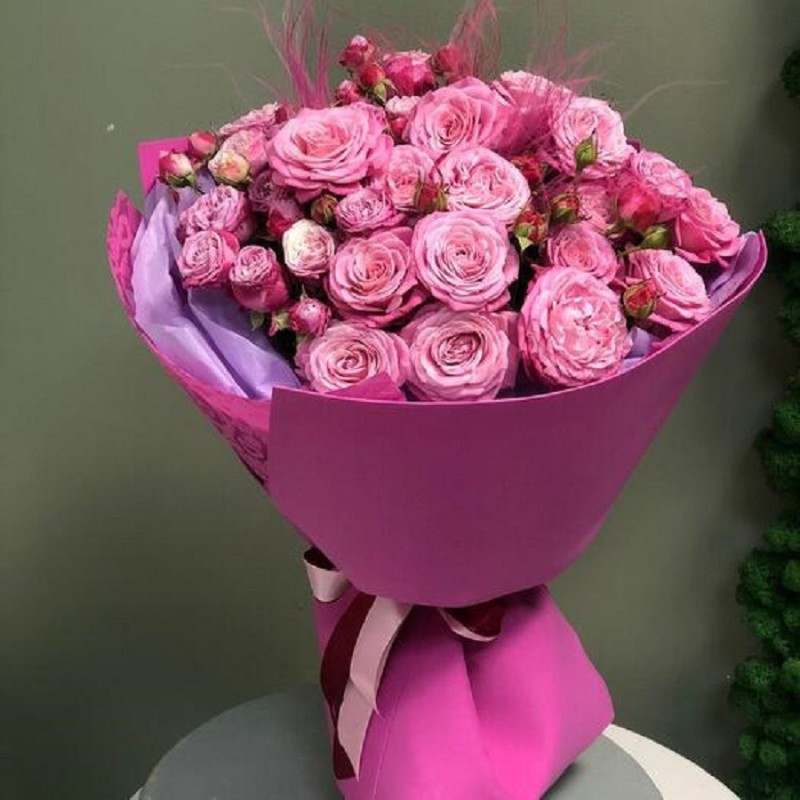 Mono-bouquet of spray roses “Madame”, standart
