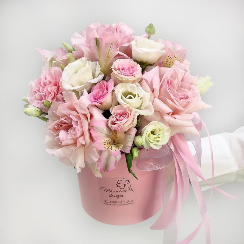 Розовая мечта пионовидные розы в коробочке, стандартный