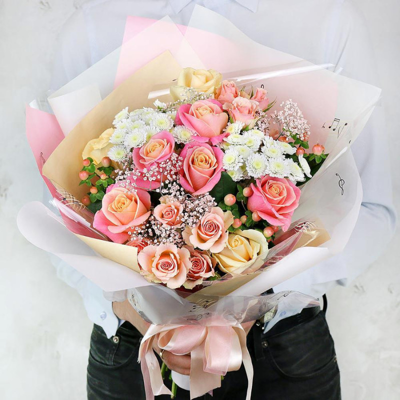 Bouquet of roses, chrysanthemums and gypsophila, standart
