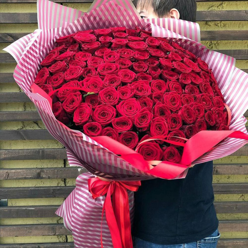 Huge bouquet of 101 roses, standart