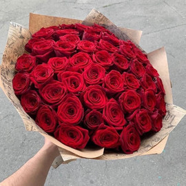Букет "55 красных роз"