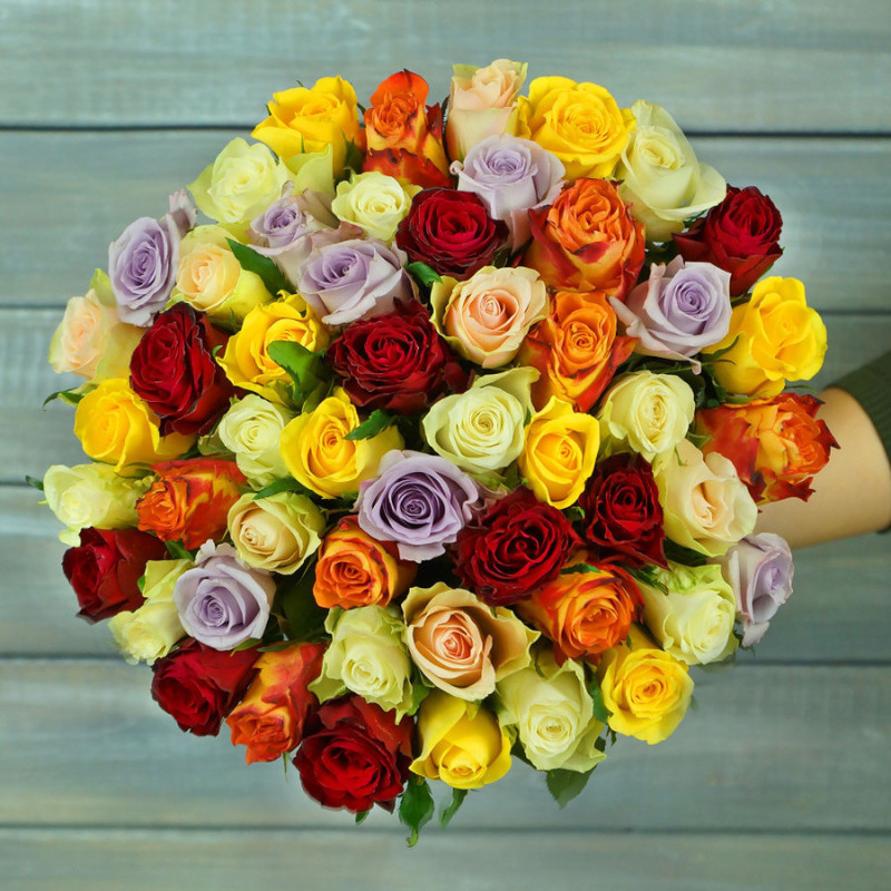 Букет из 51 разноцветной розы 40см, стандартный