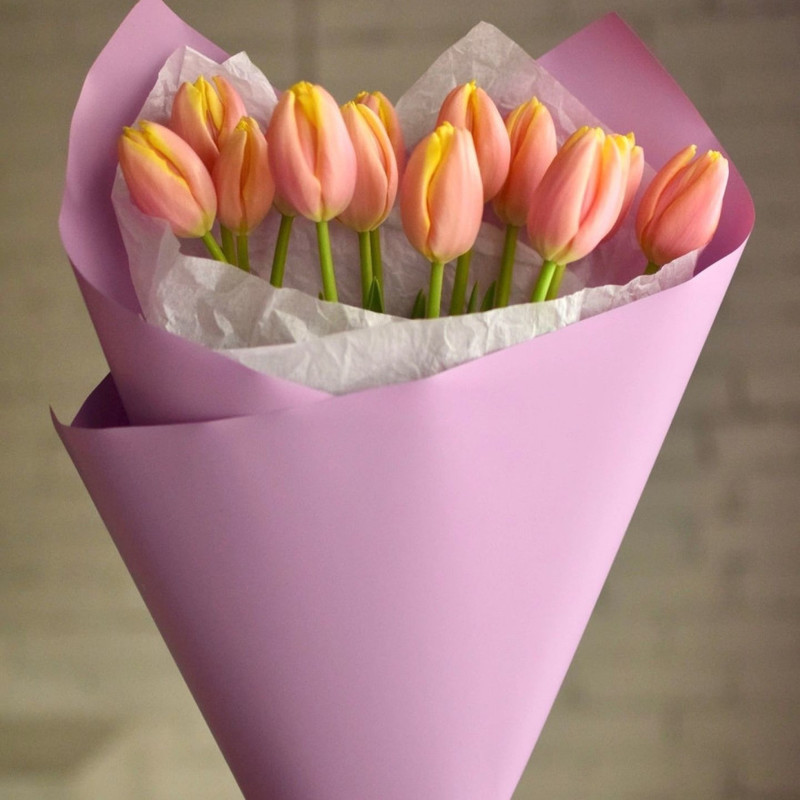 Sunny bouquet with varietal tulips, standart