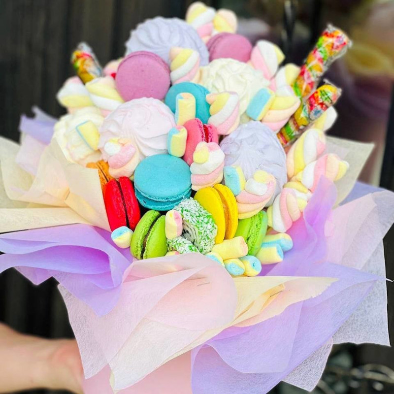 Bouquet of sweets in a box, standart