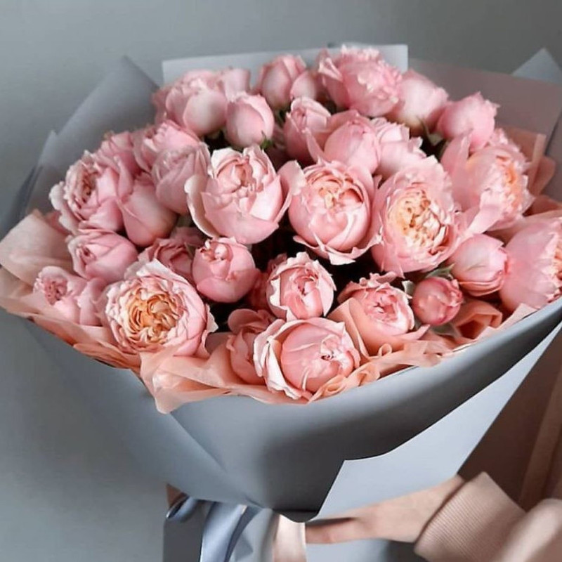 Bouquet of peach roses, standart